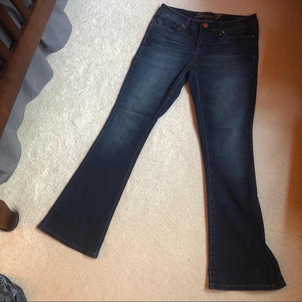 Seven7 Jeans. Microflare. Sz 12/32. Dark blue.